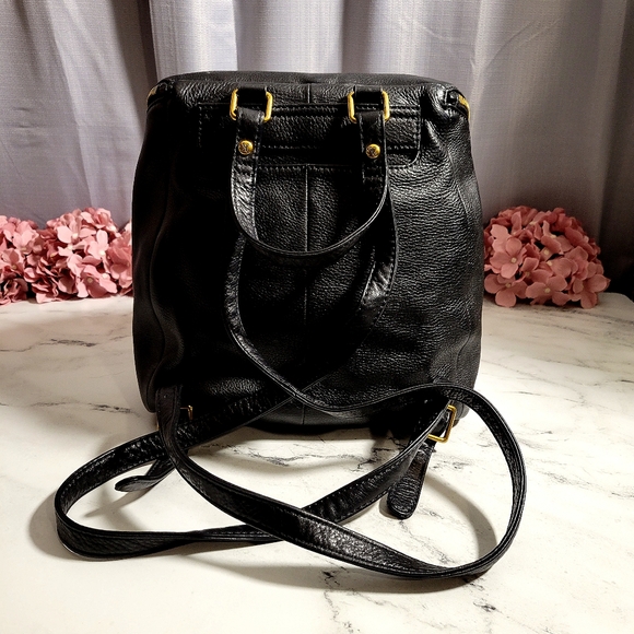 HOBO 'River' Black Pebbled Leather Convertible Purse/Backpack - Picture 7 of 10